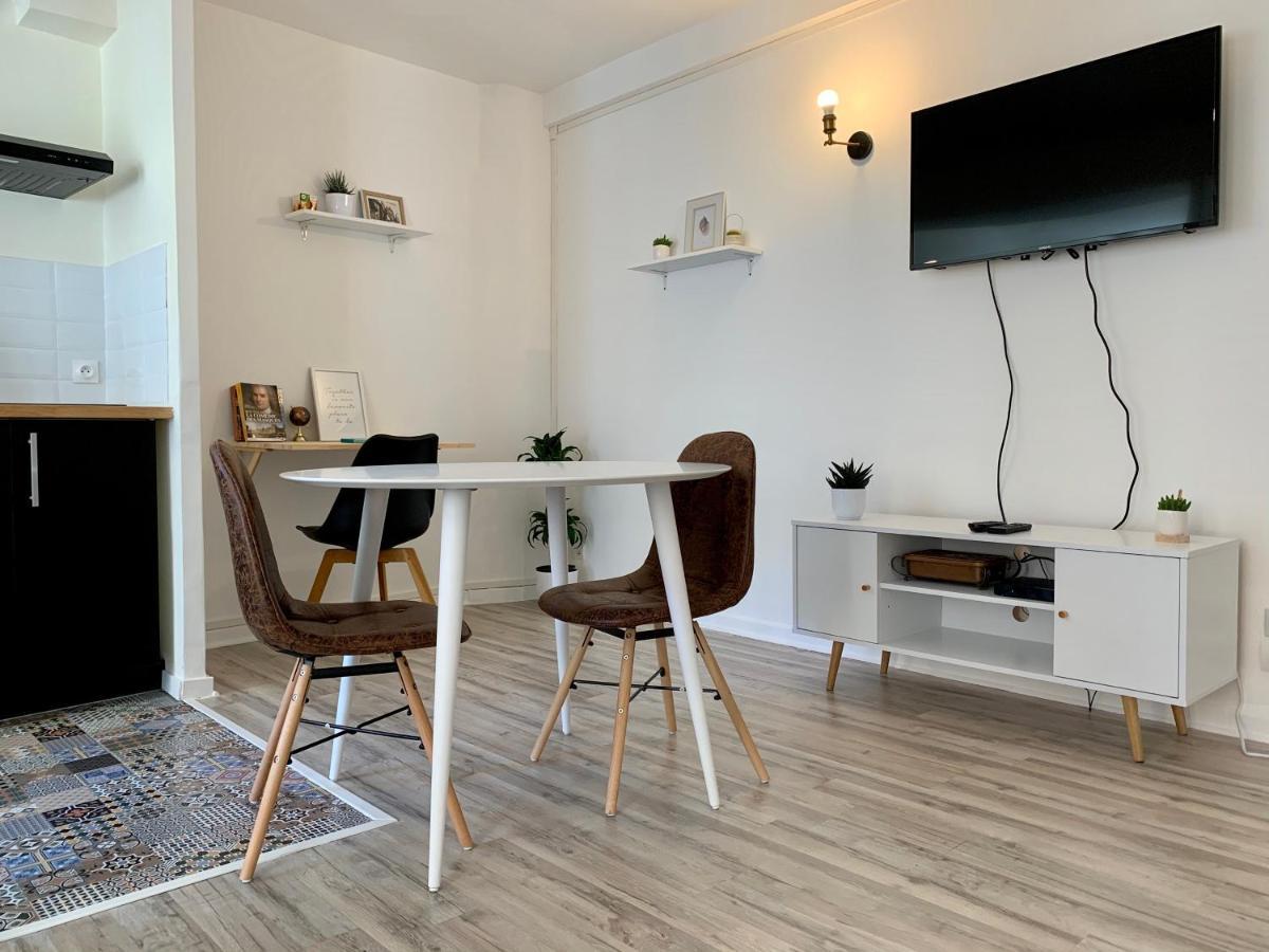 Apartment Voltaire - Centre
