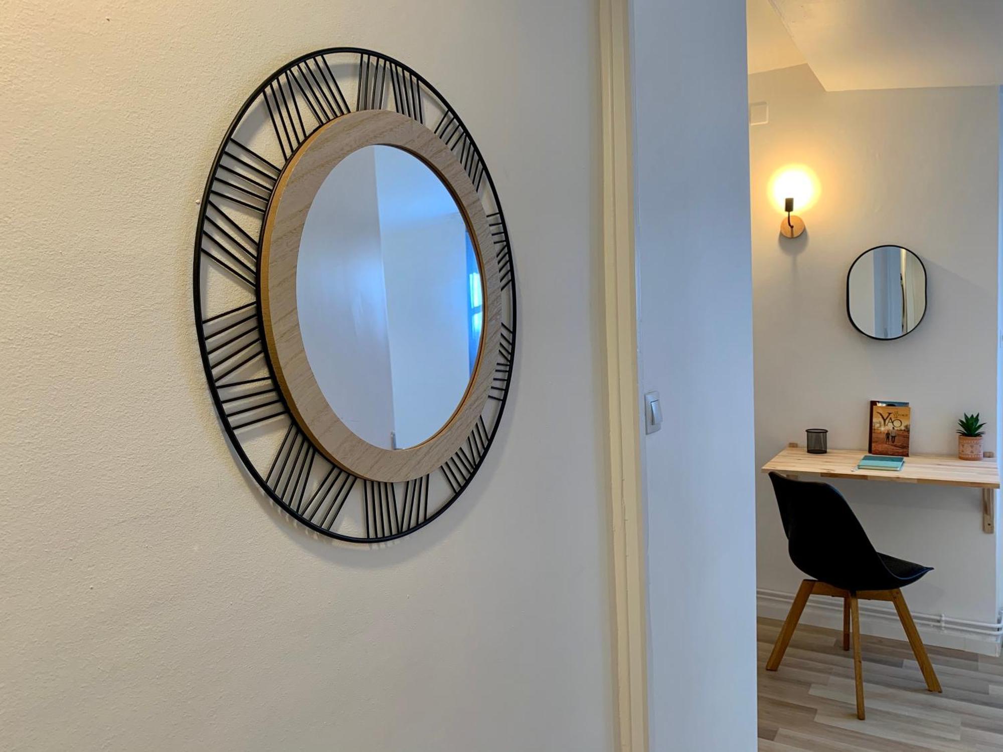 Voltaire - Centre Apartment *